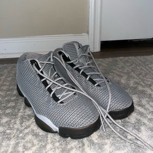Nike Air Jordan Horizon Low Basketball Shoes Grey